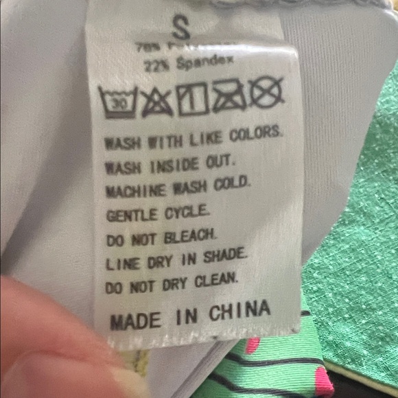 #1294=Colorful Graphic Print Shorts - Picture 5 of 5